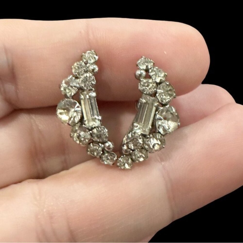 Vintage Rhinestone Crescent Screw-Back Earrings Sparkling Crystal Jewelry